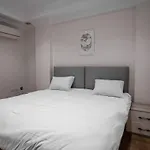 Classy One Bedroom Apartment G03 R Suites