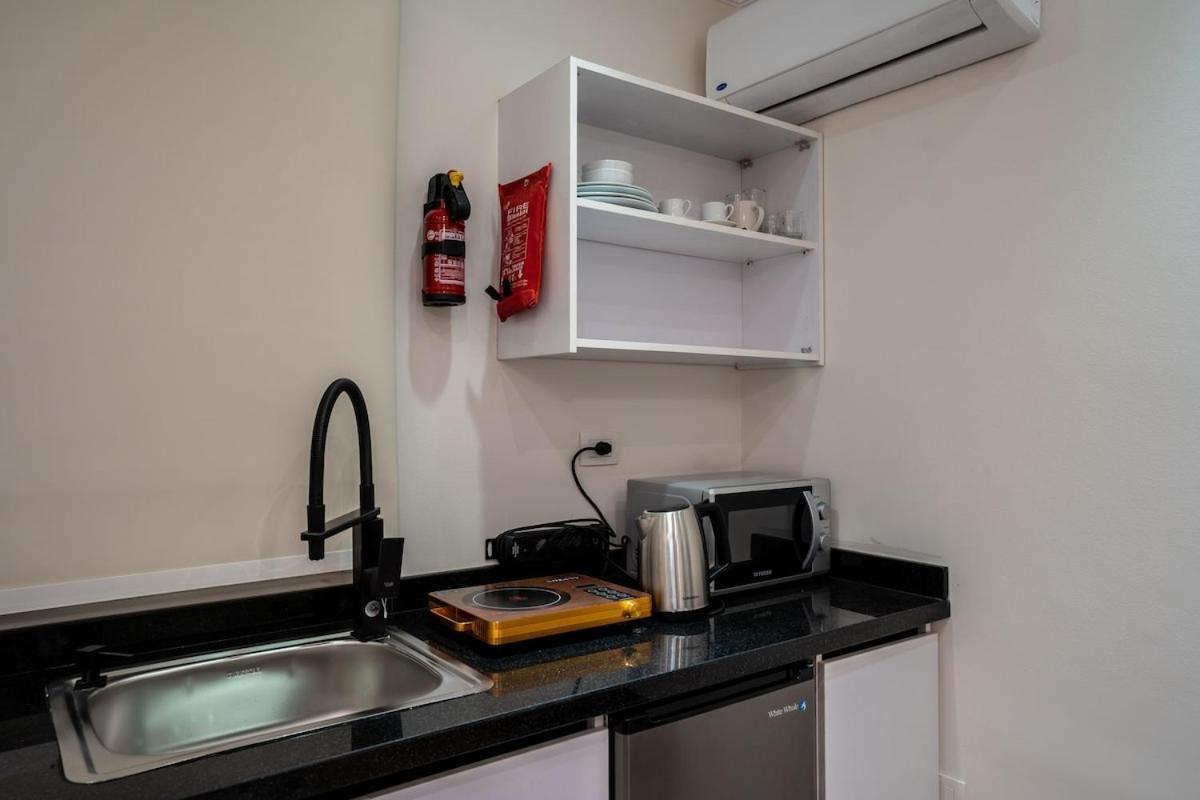 Classy One Bedroom G03 R *