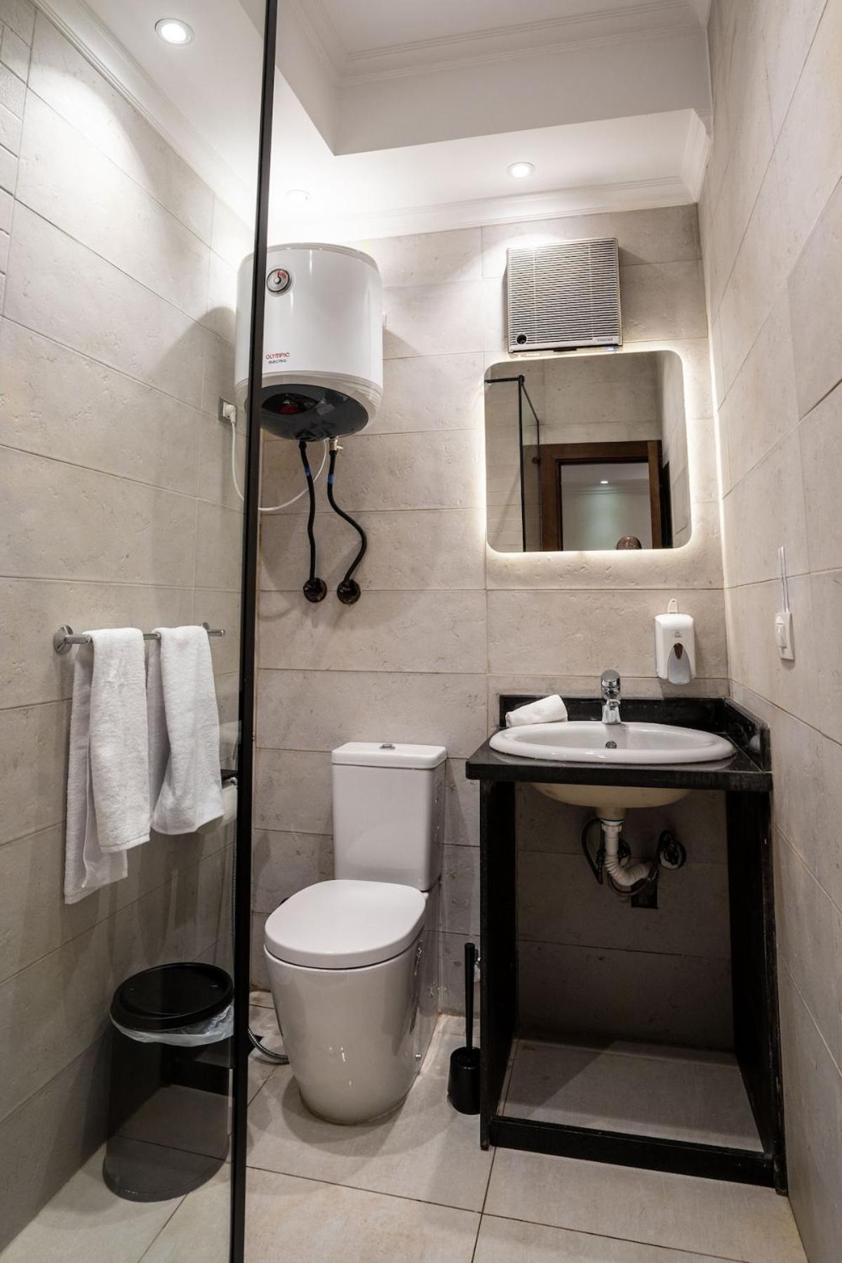 Classy One Bedroom G03 R